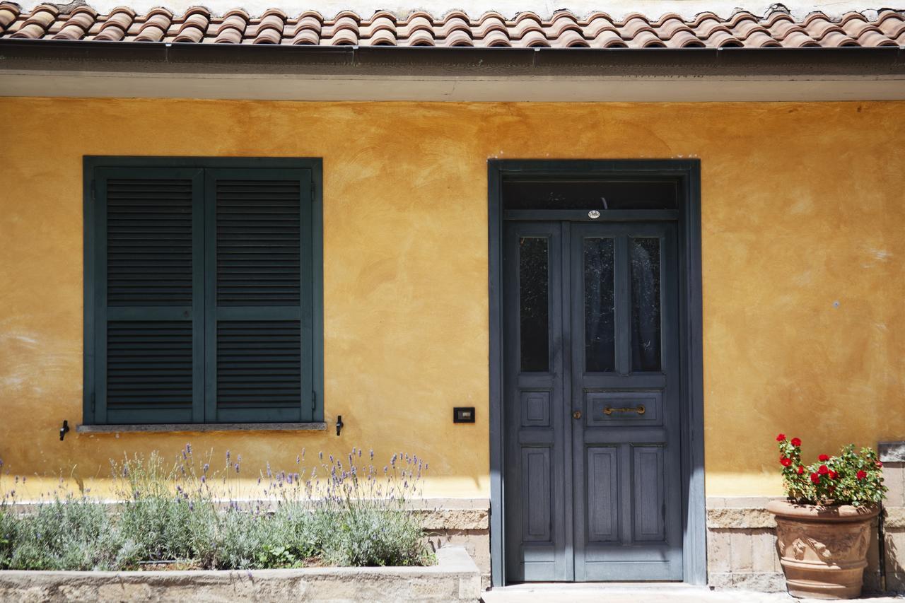 Albergo Da Benedetta Vetralla Exterior foto
